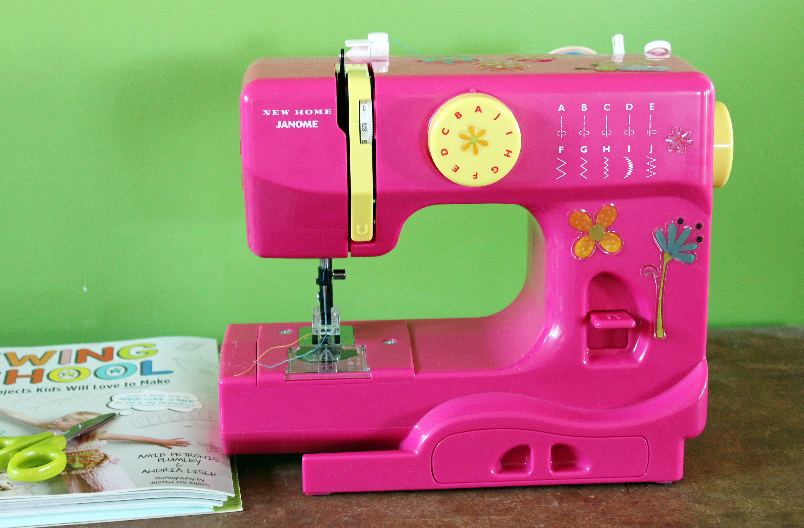 Купить домашнюю швейную машинку недорого. Детская швейная машинка Janome. Детская швейная машинка Sewing Machine. Швейная машинка FHSM 315. Швейная машинка FHSM 305.